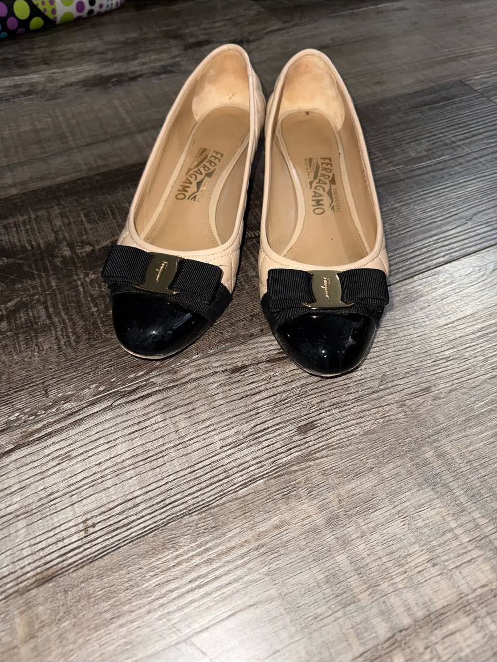 Salvatore Ferragamo Beige and Black Vara Bow Flats